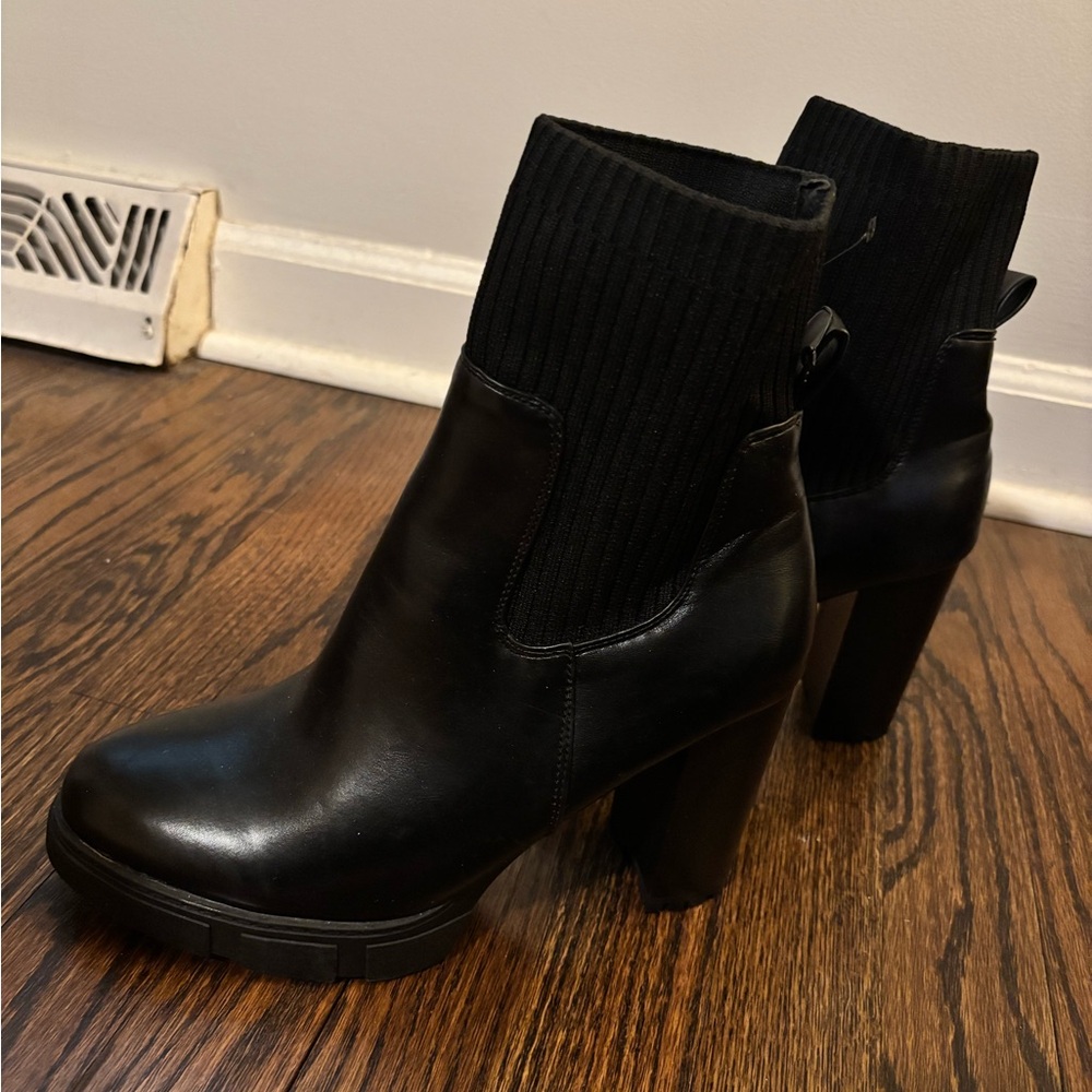 ID Required like new Black Ankle Boots